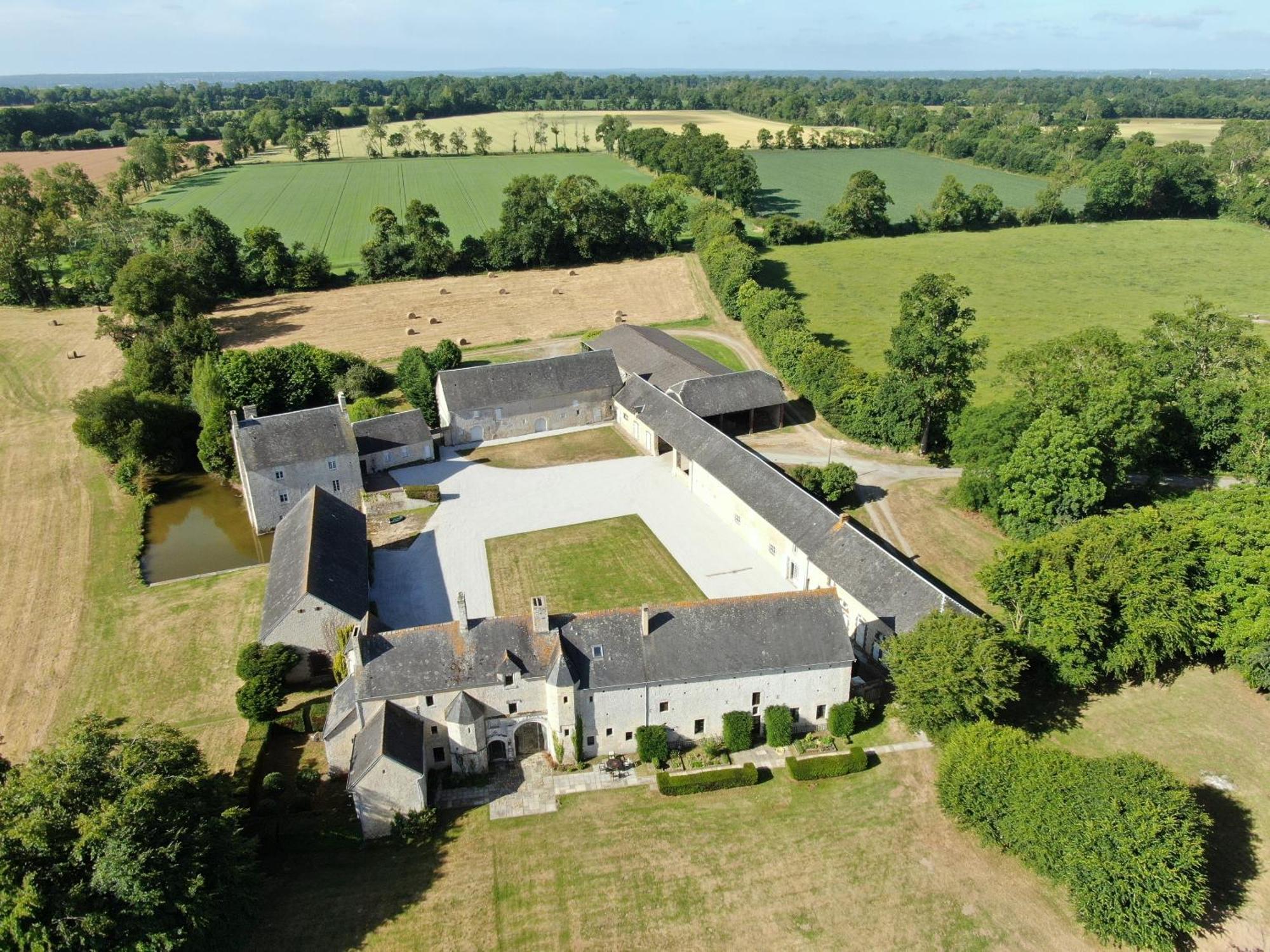Manoir Du Quesnay Bed and Breakfast Mandeville-en-Bessin Buitenkant foto
